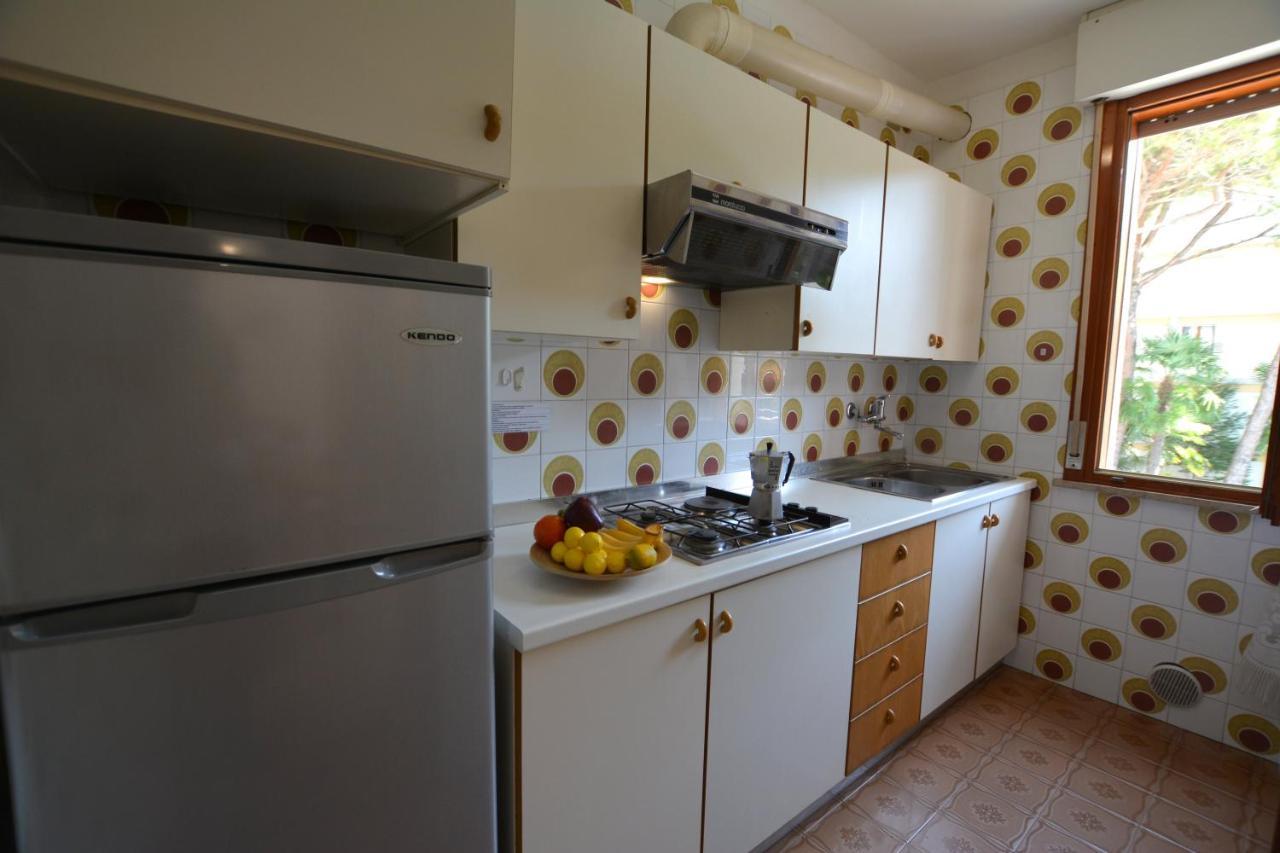 Lignano With Pool Apartment Lignano Sabbiadoro Luaran gambar