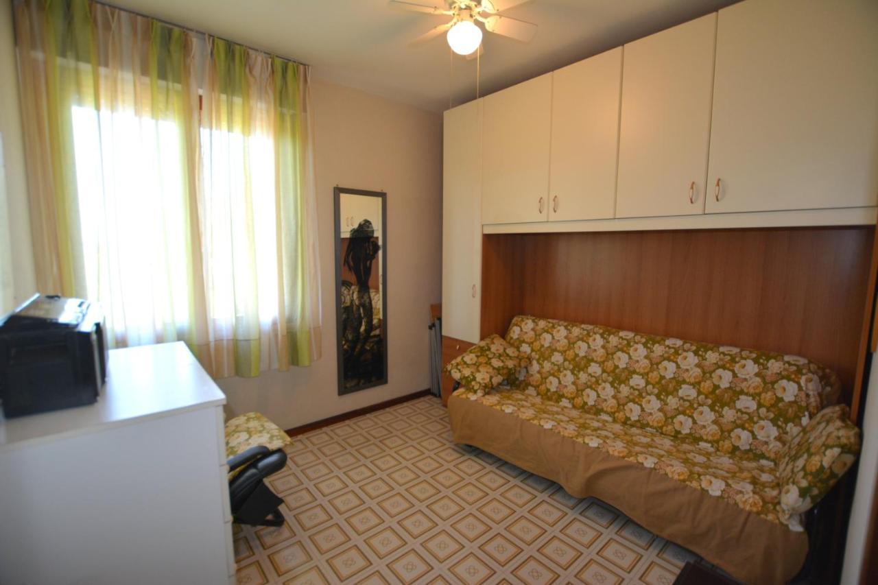 Lignano With Pool Apartment Lignano Sabbiadoro Luaran gambar