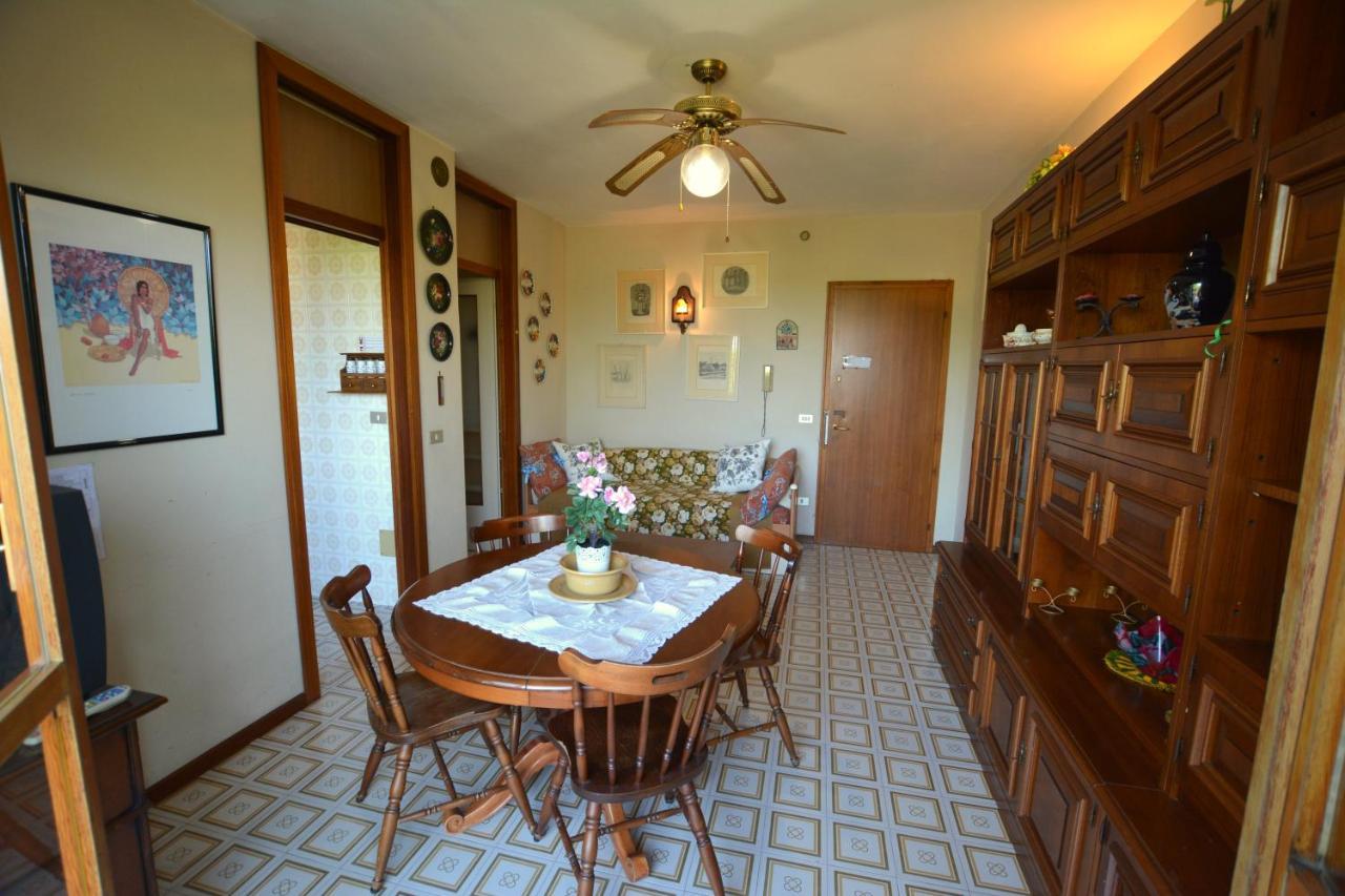 Lignano With Pool Apartment Lignano Sabbiadoro Luaran gambar