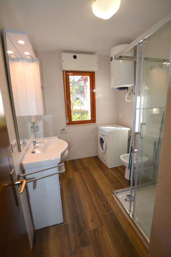 Lignano With Pool Apartment Lignano Sabbiadoro Luaran gambar
