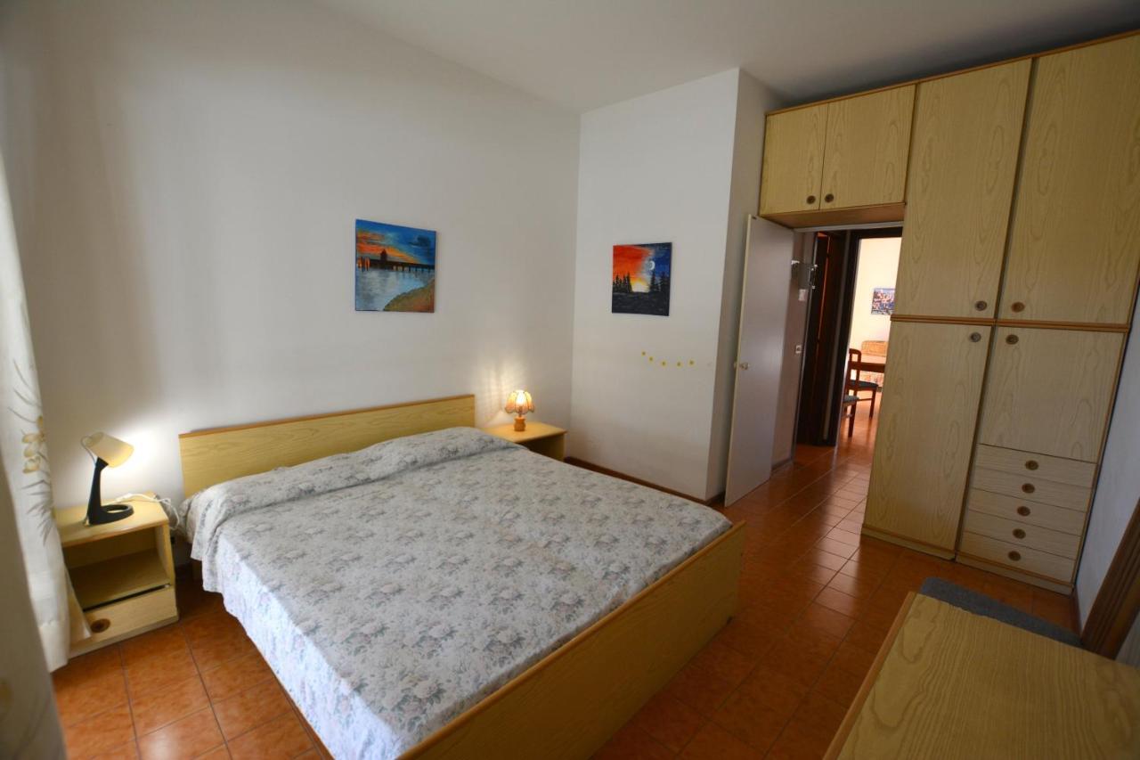 Lignano With Pool Apartment Lignano Sabbiadoro Luaran gambar