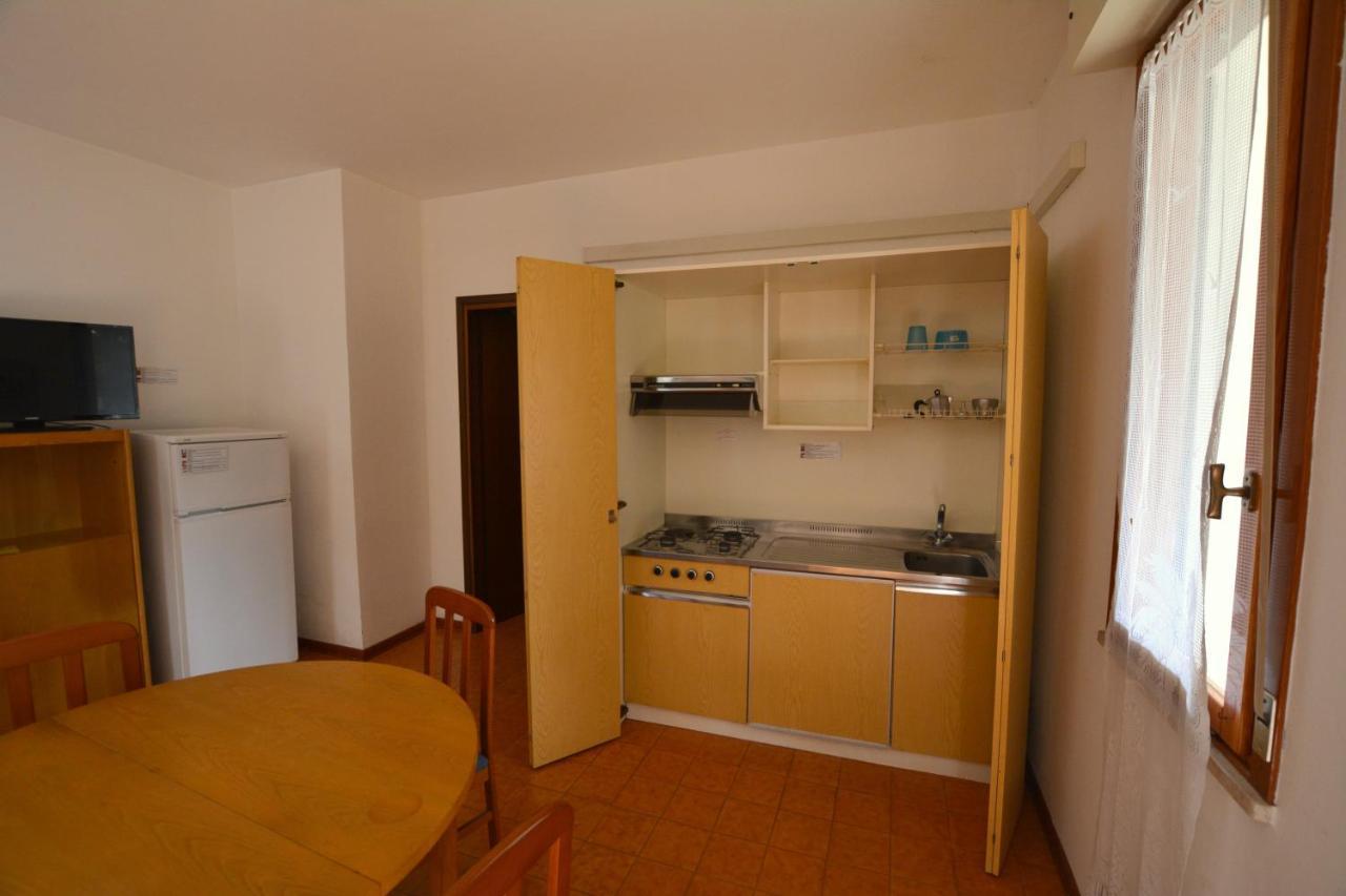 Lignano With Pool Apartment Lignano Sabbiadoro Luaran gambar