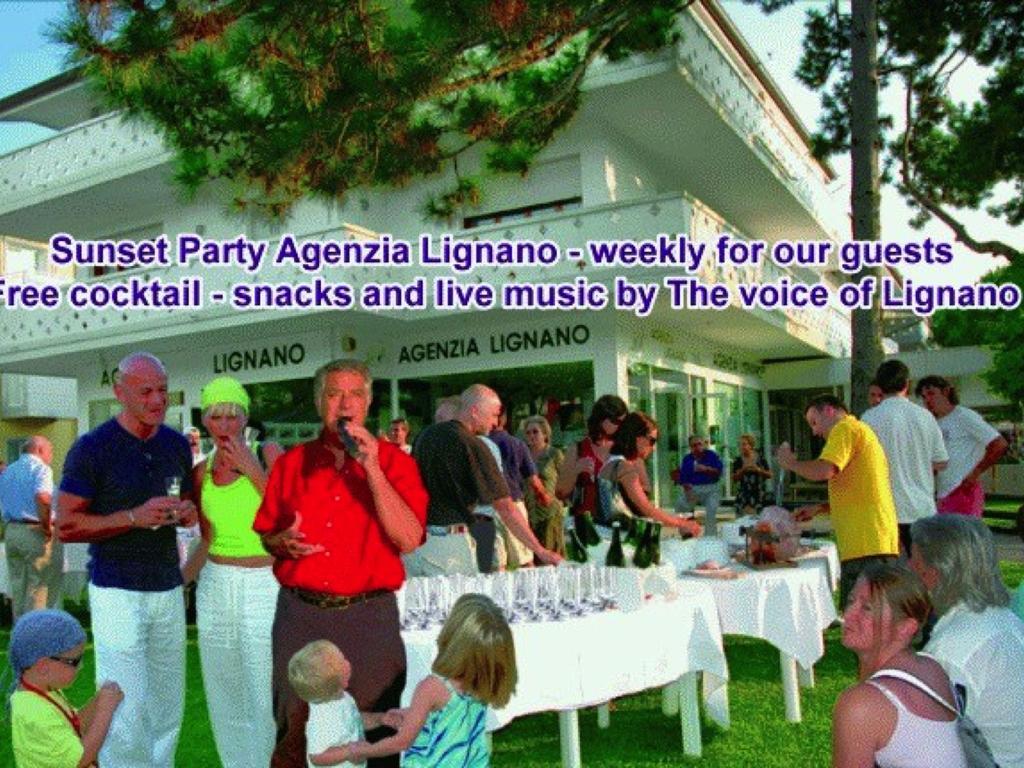 Lignano With Pool Apartment Lignano Sabbiadoro Luaran gambar